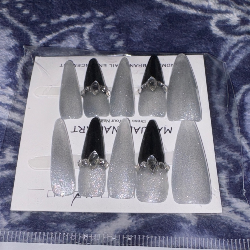 Black and Silver Glitter Press-On Nails